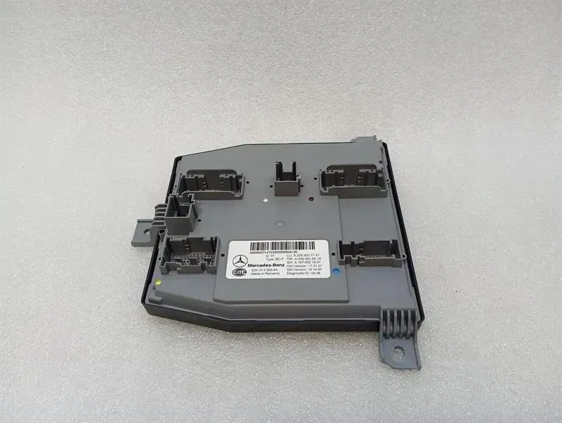 Mercedes C Class W205 Electronic Module A2059007147 Control Unit