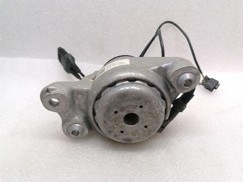 Mercedes E63 AMG W213 Left Engine Mount A2902401700 Engine Holder Li M177 AMG