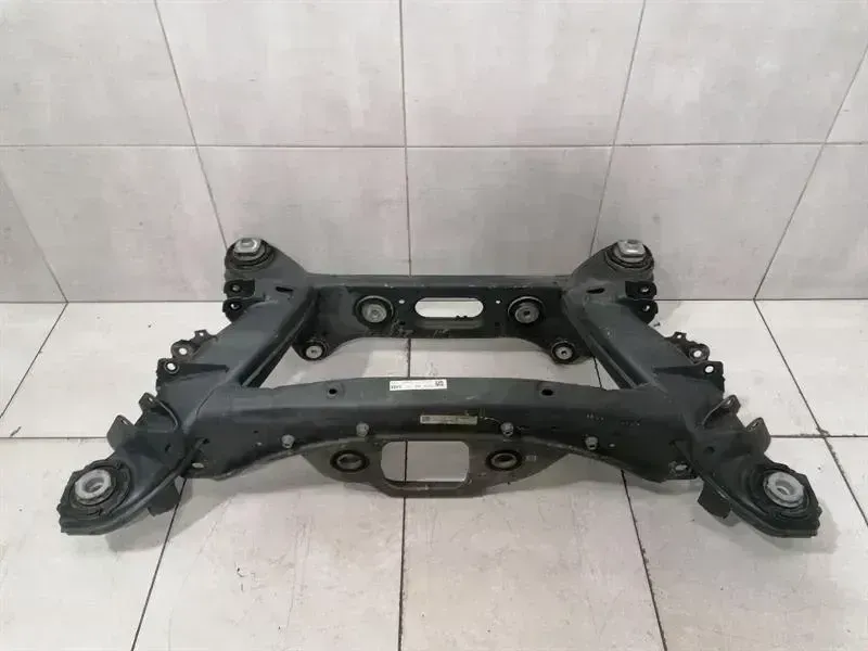 Mercedes C Class W205 Subframe Rear A2053501014 Axle Frame Rear Axle