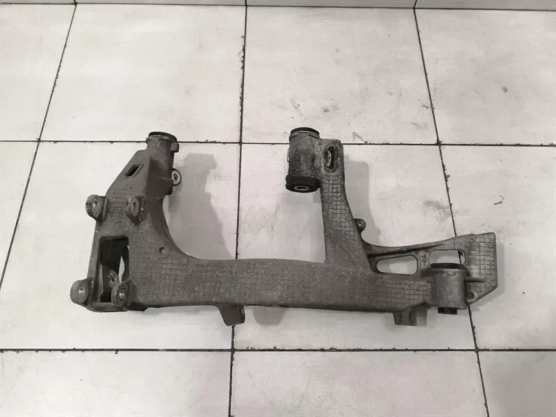 Porsche 911 997 left subframe rear 99733115104 axle frame rear axle left