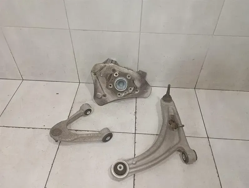 Aston Martin Vantage AM6 2018-2025 Front Hub HY53-3K186-BC Front Wheel Bearing Housing