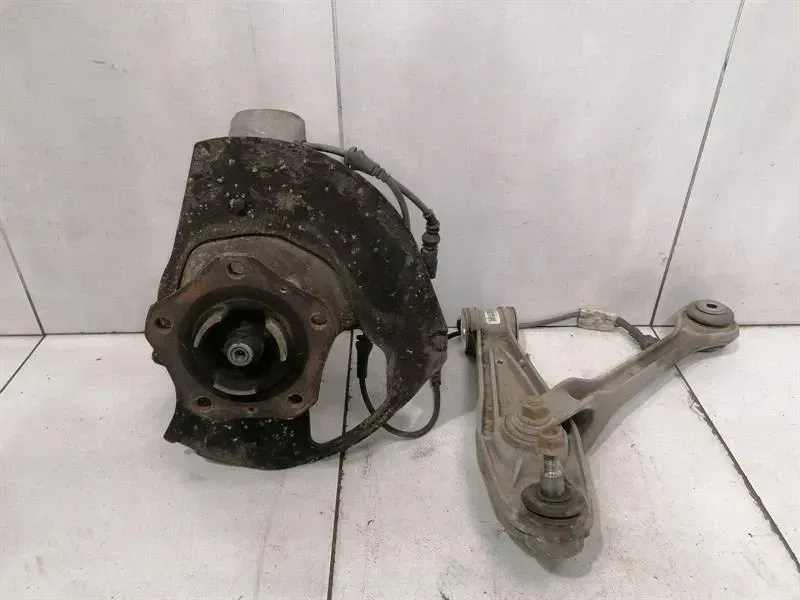 Porsche 911 991 Right Front Hub 99134115805 Wheel Bearing Housing Front Right
