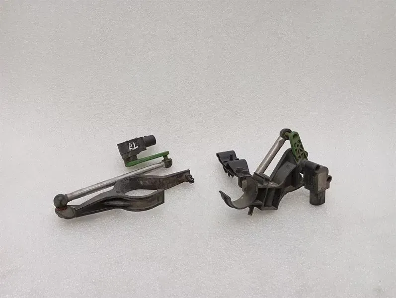 Porsche 911 991 Level Sensor Set 99163138100 Front Level Sensor Set