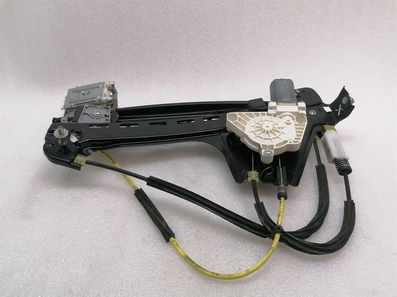 McLaren 570S Spider Left Front Door Winder 13A2047CP Front Left Window