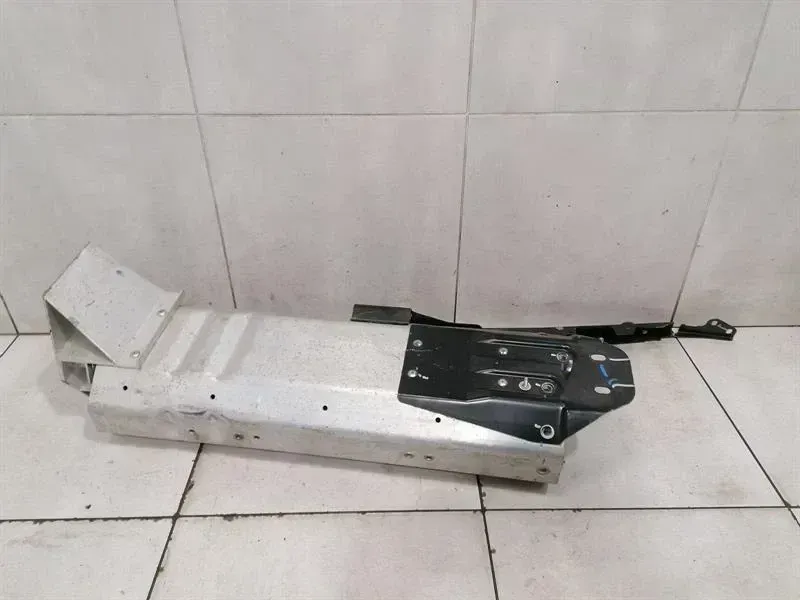 McLaren 570S Spider Left Front Chassis Leg 13A1314CP Left Front Wheel Arch