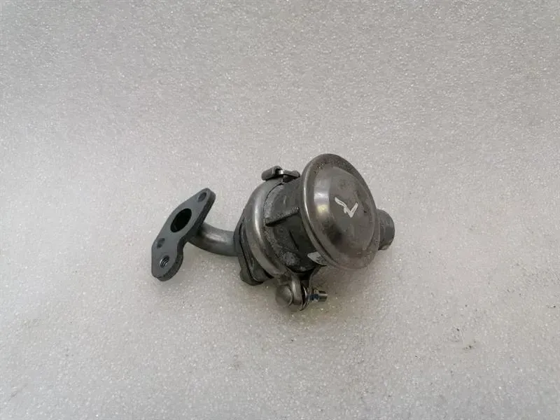 McLaren 600LT Spider Valve left cyl head valve 429823970 EGR