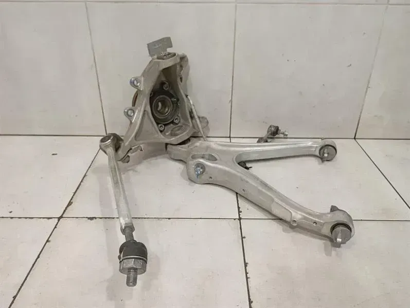 McLaren 600LT Spider Left Rear Hub 14BA022CP Wheel Bearing Housing Rear Left SET