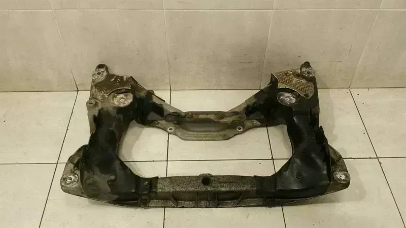 Mercedes SL R230 Beam / Subframe Front A2306280357 Front Axle Carrier SL350 V6