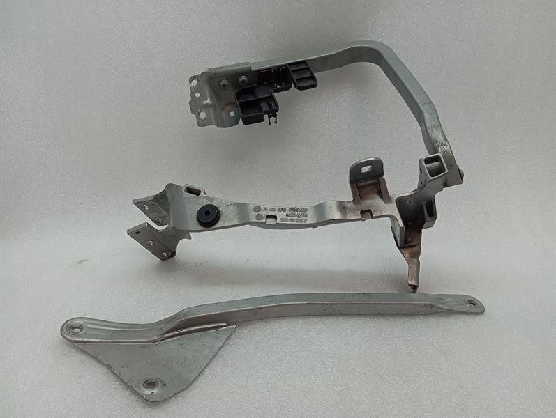 Bentley Continental GT 18-24 3S 3SD Front Wing Bracket 3SD821225C Holder Left