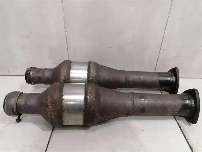 Aston Martin DBS V12 08-12 Secondary Catalytic SET x2 8G43-5E211-AB Catalytic Converter