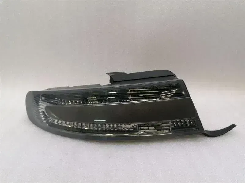 Aston Martin DB9 Volante left rear light 8D33-13405-AK tail light rear left