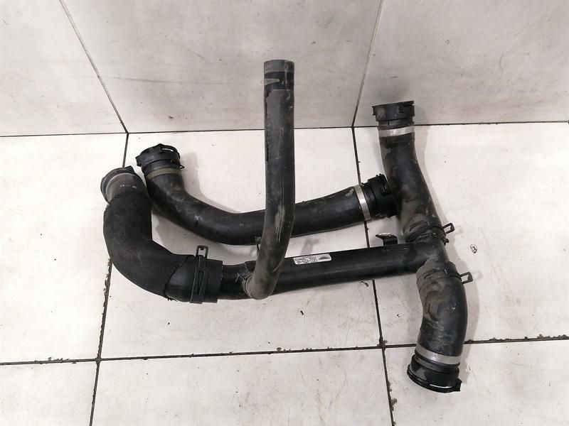 Aston Martin DB9 V12 cooling pipe CD33-8556-AB cooling water hose hose set
