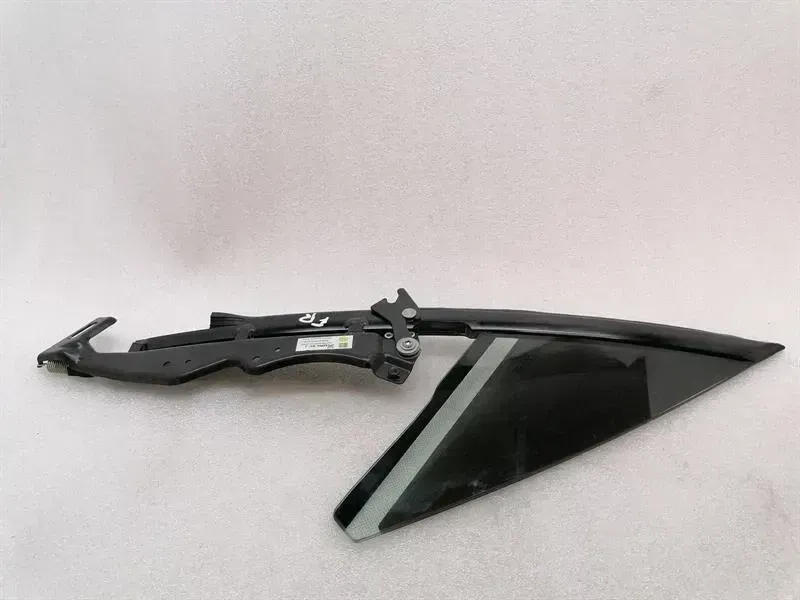 ASTON MARTIN RAPID Right Front 1/4 Glass AD43-C262A36-AL Door Window 1⁄4 Front RH