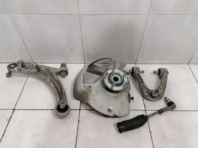 Aston Martin Rapide AMR Front Hub AY93-3K185-AB Wheel Bearing Housing Front Vanquish