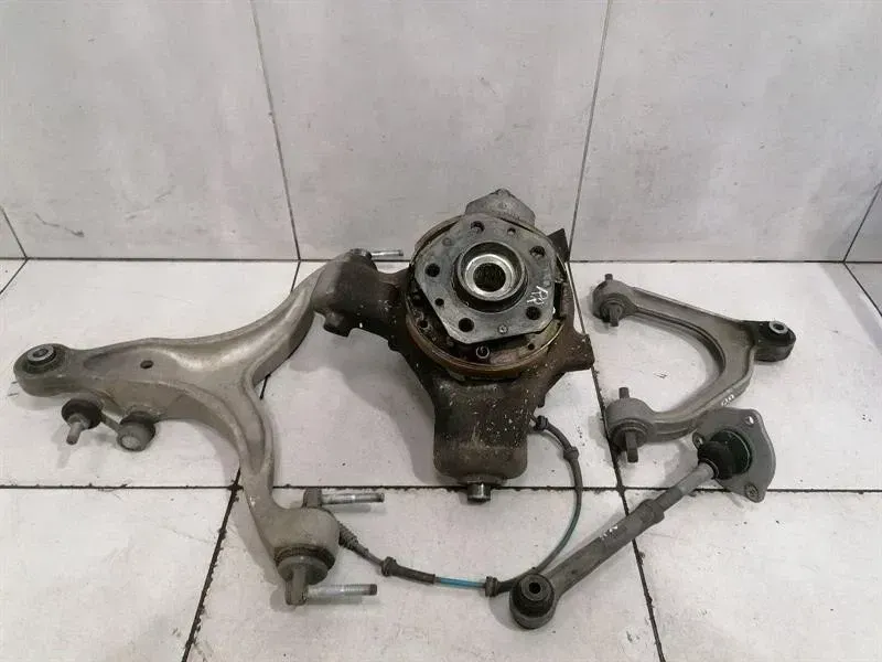 Ferrari 612 Scaglietti F137 Right Rear Hub 190750 Wheel Bearing Housing Rear Right