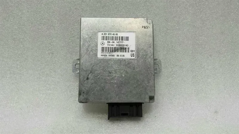 Mercedes S-Class W221 Voice Input A2218704585 Communication Control Unit