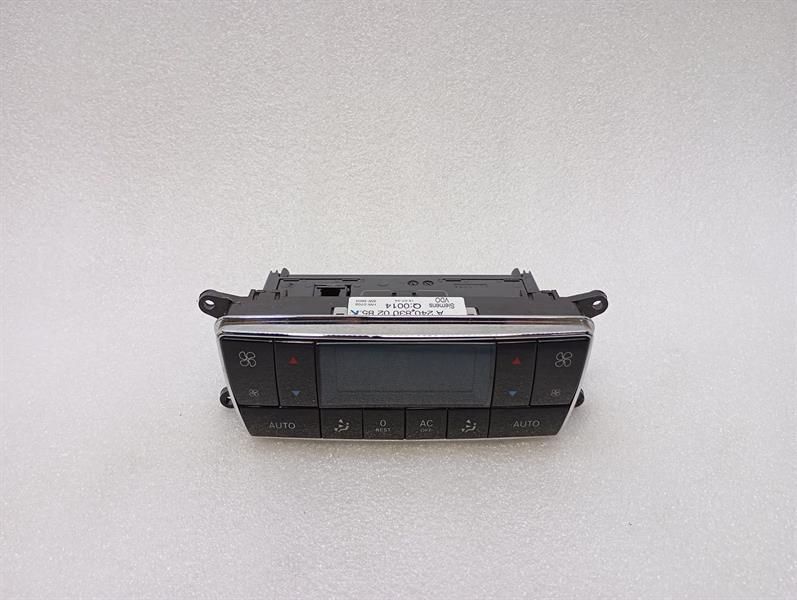Maybach 62 V240 Auto Climate Control A2408300285 Climate Control Panel A/C REAR REAR