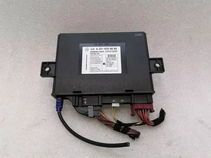 Mercedes S-Class W221 Electronic Module A2218708086 Control Unit Keyless Go