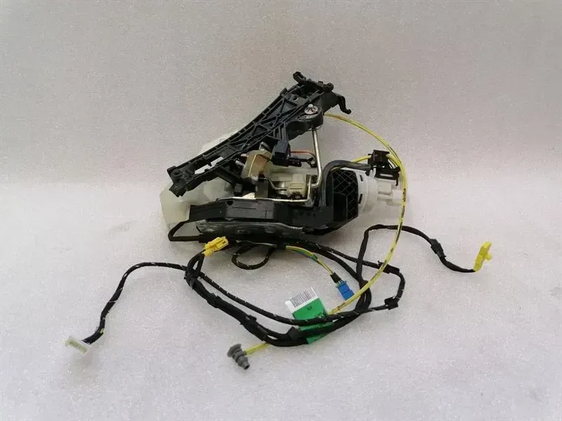 Mercedes S-class W220 rear right door lock A2207307235 door lock rear right