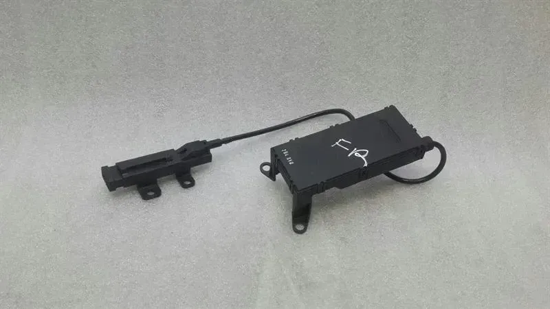 Mercedes SL R230 Aerial / Antenna A2308200075 Antenna Kessy