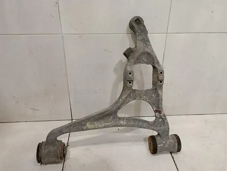 Maybach 62 V240 Right Front Wishbone A2403301807 Front Right Wishbone