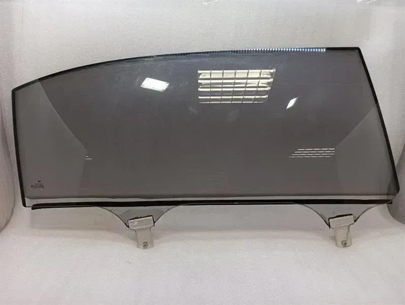Maybach 62 V240 right rear door glass A2407300618 door window rear right
