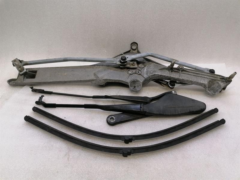 MAYBACH 57 W240 front Wiper engine A2408200042 wiper motor front