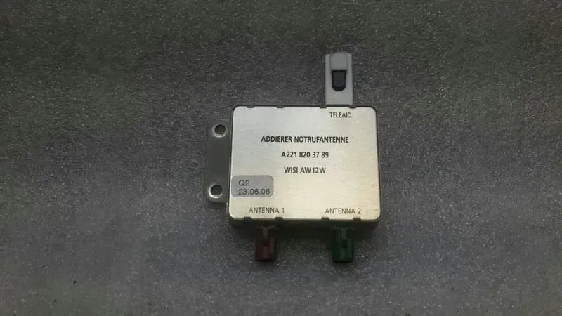 Mercedes S-Class W221 Aerial / Antenna A2218203789 Antenna Booster.