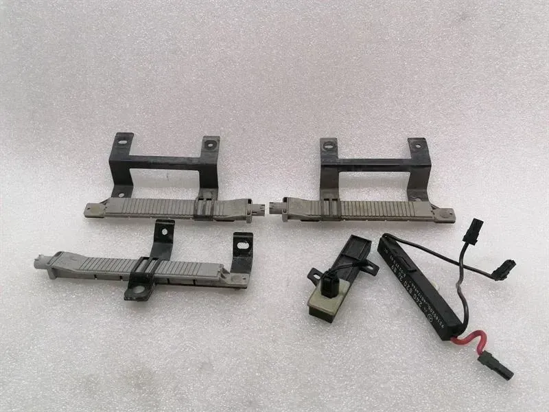 MAYBACH 57 W240 Aerial / Antenna Set A0018274801 Antenna Set