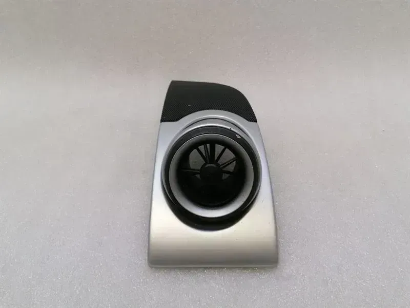 Ferrari 612 Scaglietti F137 air vent 68316200 ventilation nozzle ventilation grille right