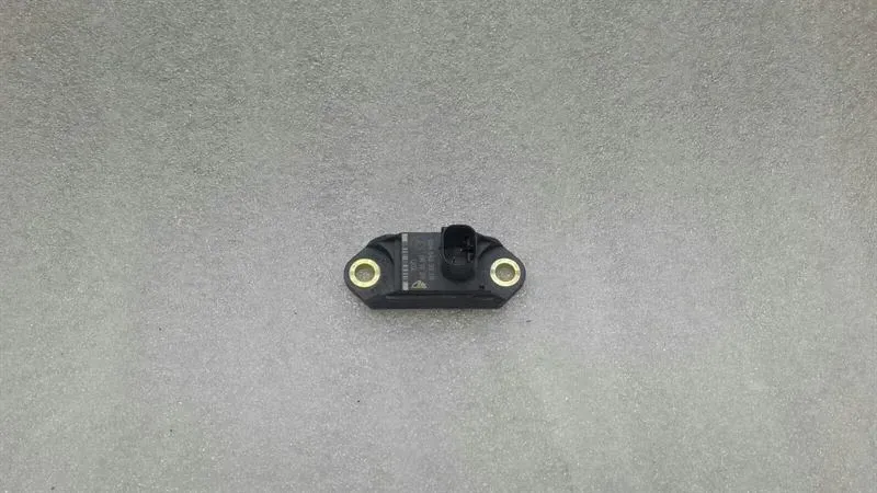Mercedes SL R230 Crash Sensor A0045423518 Impact Sensor..