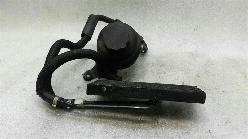 Mercedes CL W216 Power Steering Radiator A2215000500 Power Oil Cooler