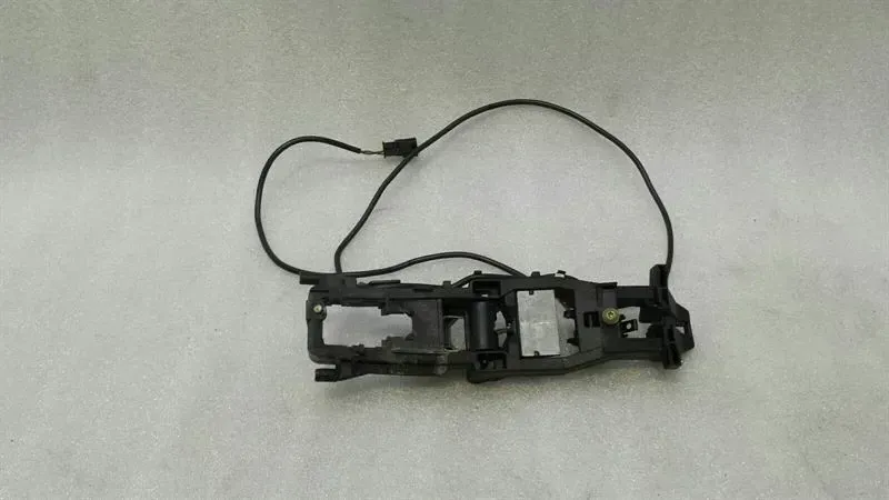 Mercedes CLS W219 Front Right Handle Carrier A2117600234 Door Handle Carrier Front