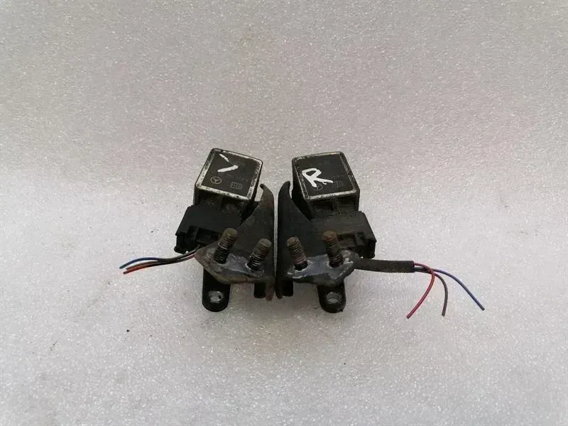 Mercedes CL W216 Level Sensor Set A0105427717 Level Regulation Set