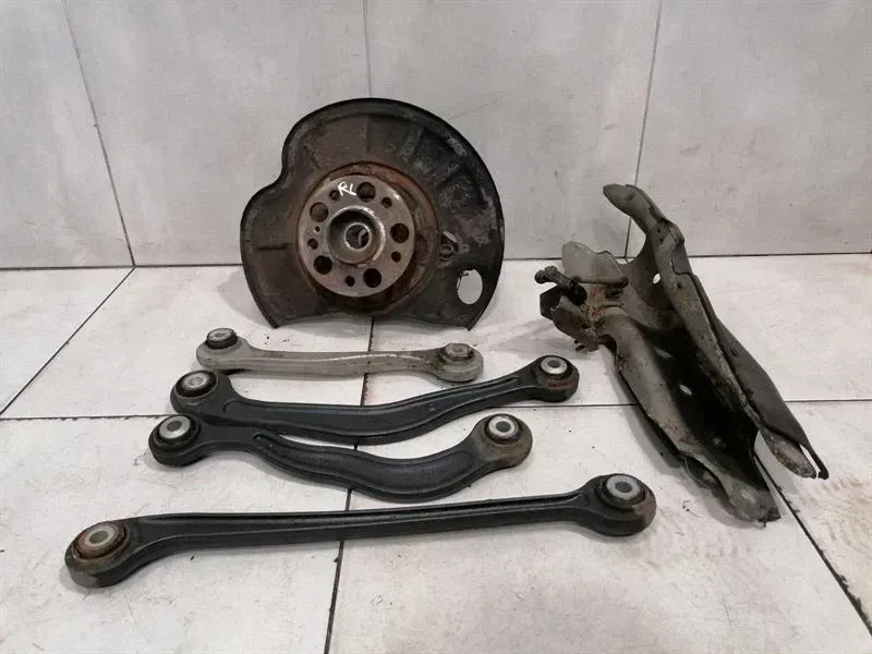 Mercedes CL W216 Left Rear Hub Set A2213503108 Wheel Bearing Housing Rear Left Set