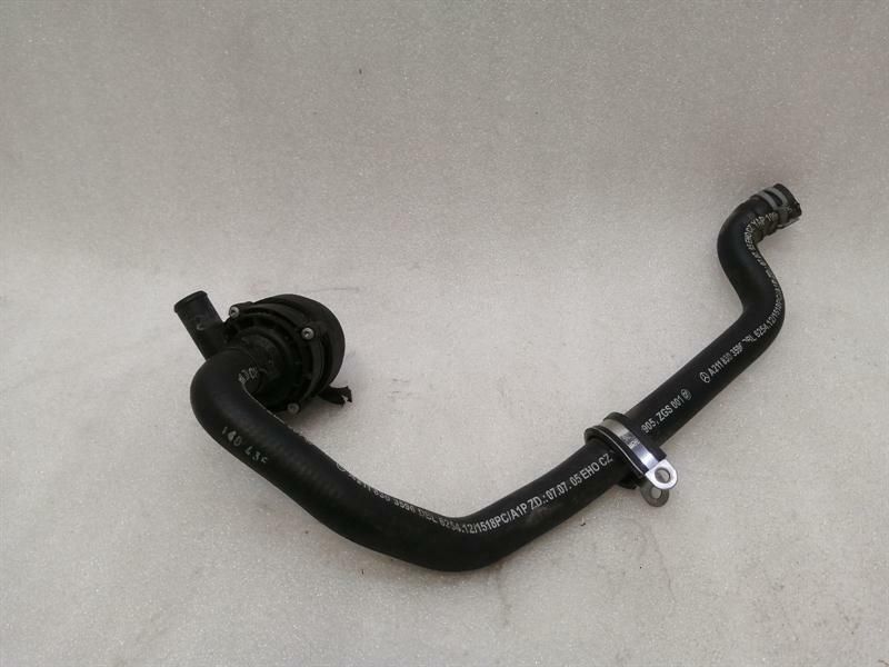 Mercedes CLS W219 additional cooling pump A2118350264 coolant pump pump