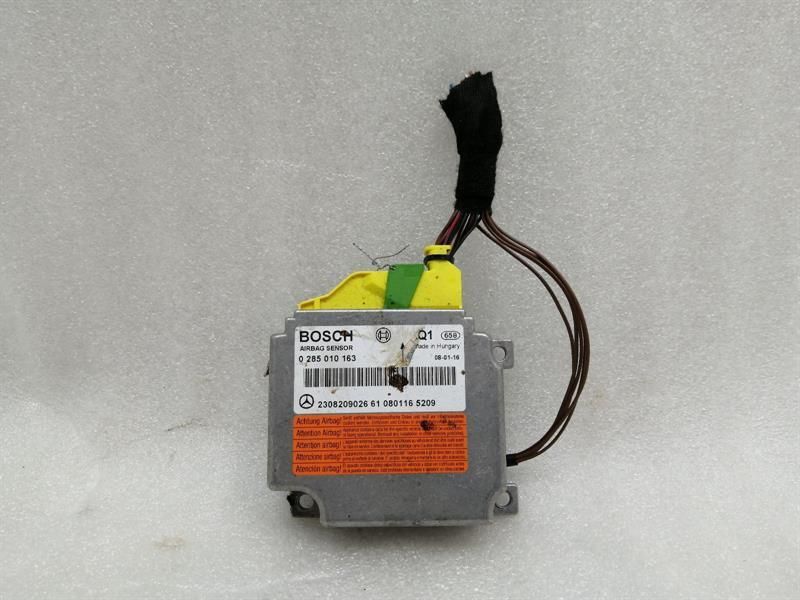 Mercedes SL R230 Safety Module Sensor ECU A2308209026 Air Control Unit SRS