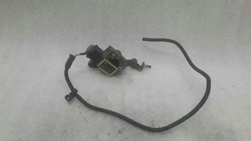 Mercedes CLS W219 Headlight Level Control A0105427717 Level Control AMG
