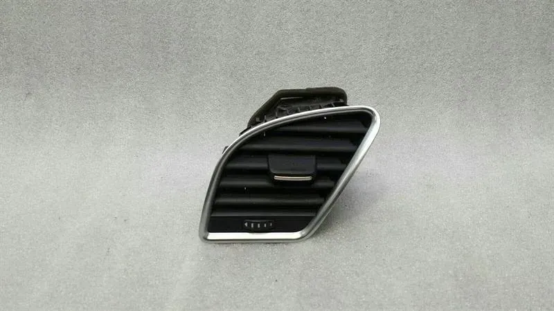Audi S5 8t a5 RHD Left Air Vent 8T2820901 Right Handlebar