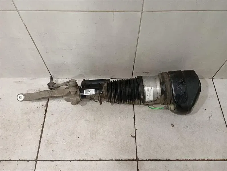 BMW 7 series G11 shock absorber front left 6899037 shock absorber front left-