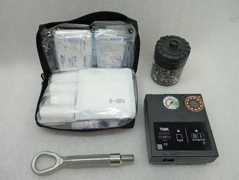 BMW 3 Series M3 G80 G20 SAVER KIT 8094613 FIRST AID TYRE KIT Jack