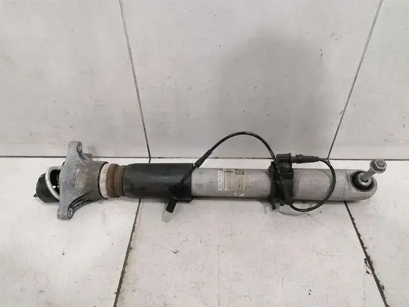 BMW 3 Series M3 G80 G20 Shock Absorber Rear 33508091379 Rear Shock Absorber