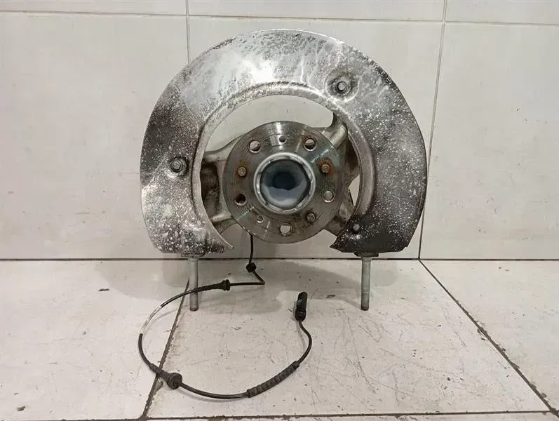 BMW 4 M4 G82 G22 RWD Right Front Hub 31 20 8095664 Wheel Bearing Housing Front Right