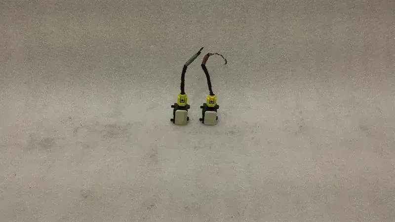 Mercedes S-Class W221 Crash Impact Sensor A0038202826 Crash Sensor