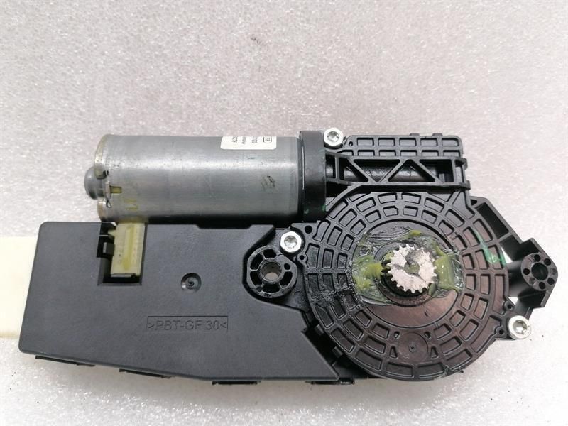 Mercedes S-Class W222 Sun Roof Engine A2229009204 Sunroof Engine
