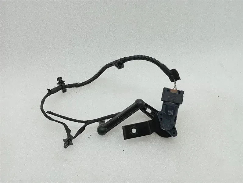 BMW 4 M4 G82 G22 Level Sensor 6895466 Level Sensor Height Sensor