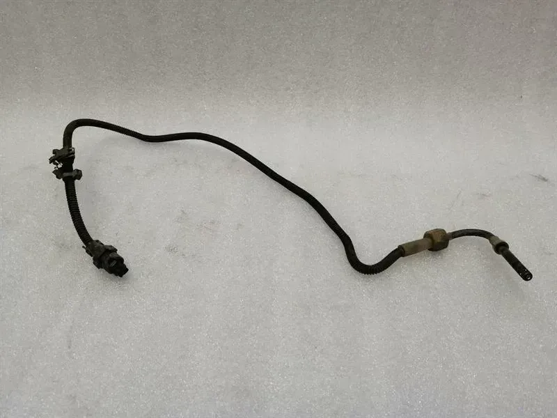 Mercedes S-Class W221 Temperature Sensor A0009058800 Exhaust Gas Temperature Sensor