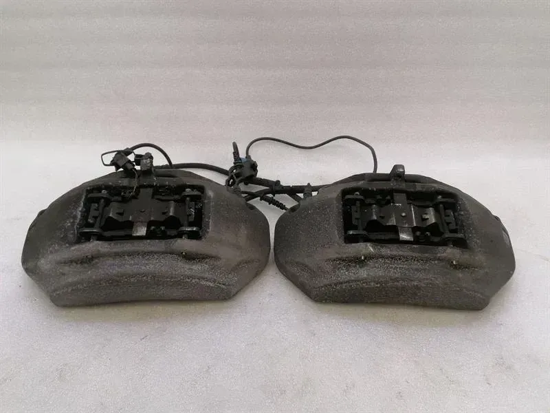 Mercedes S-class W222 front brake caliper set A2224214998 caliper set