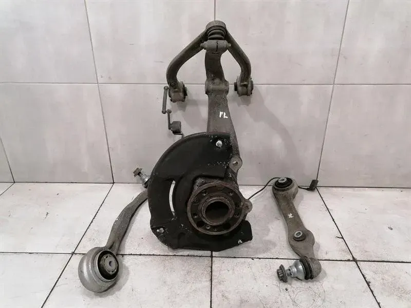 Mercedes S-Class W222 Left Front Hub A2223321901 Wheel Bearing Housing Front Left -