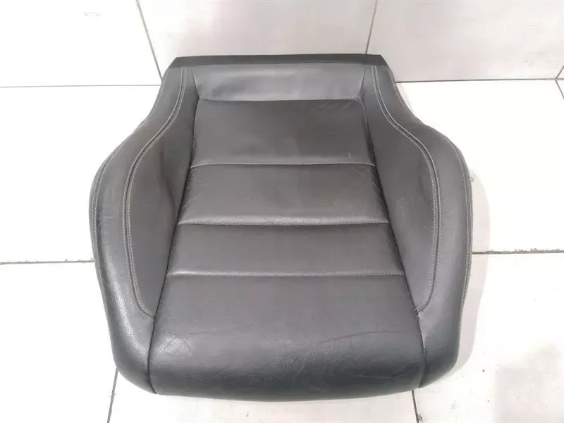 Mercedes E Class W207 front right seatpad A2079102046 front right seat 9E43
